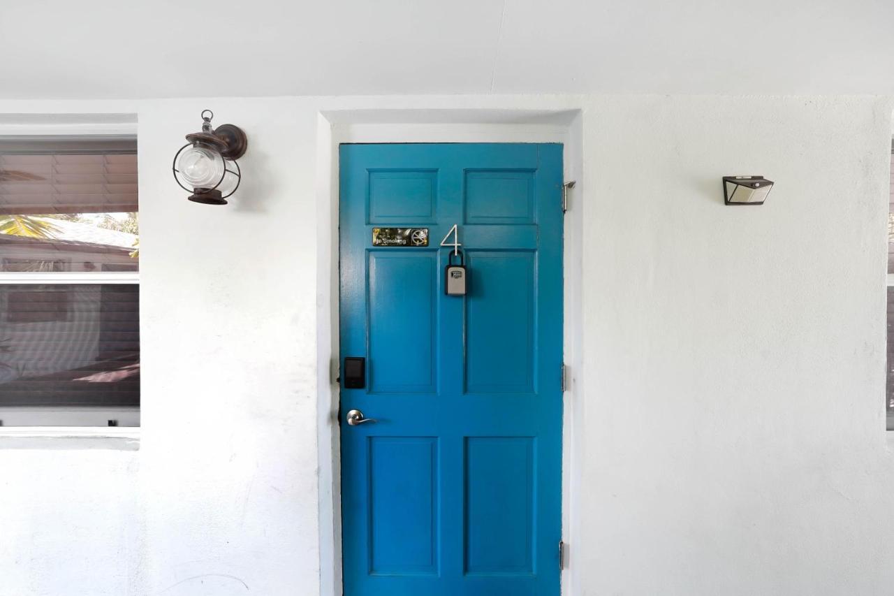 By Pmi Unit 4 Apartment *