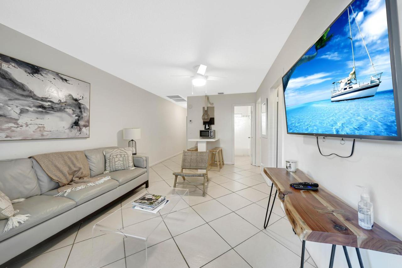 By Pmi Unit 4 * West Palm Beach
