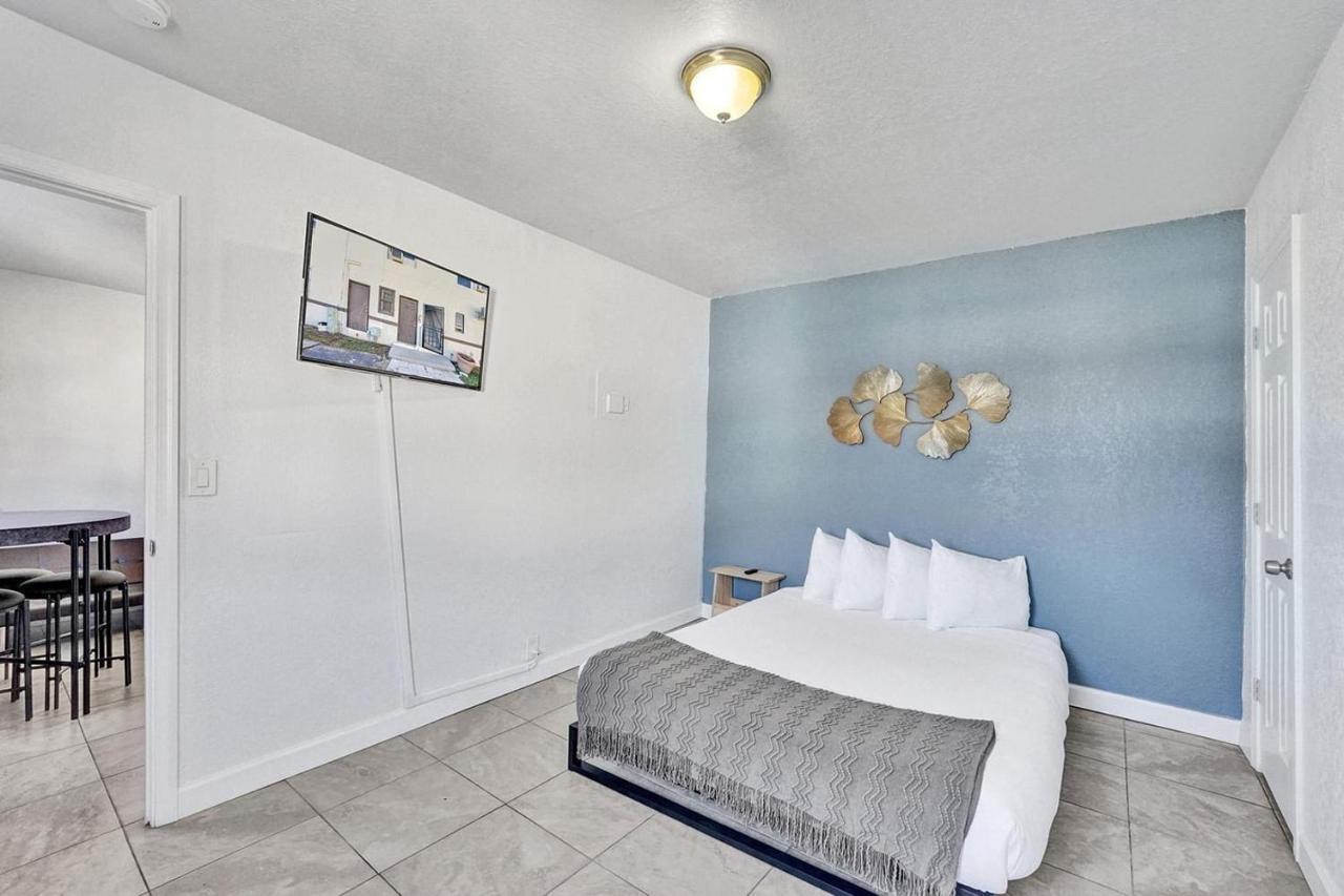 Tamarind 204 West Palm Beach