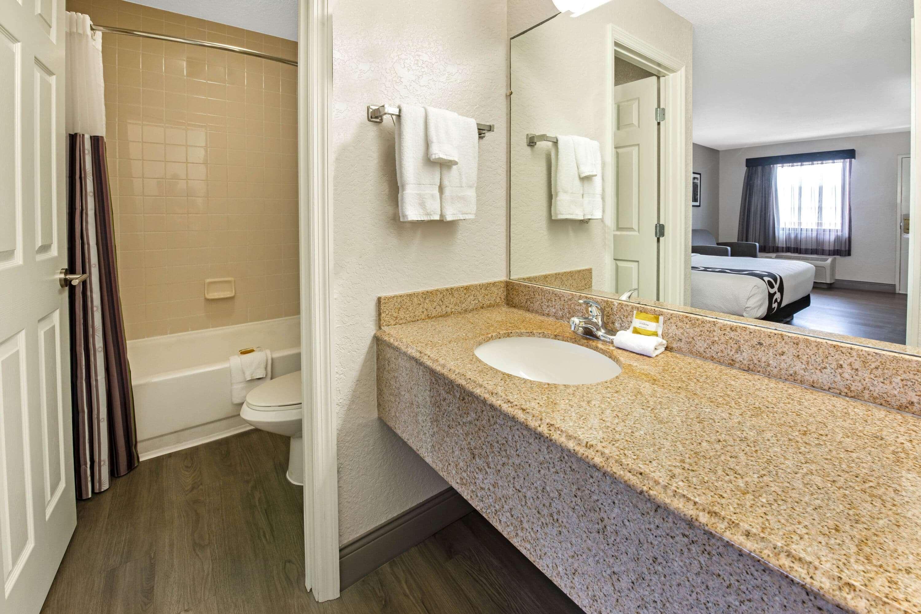 La Quinta By Wyndham West Palm - Florida Turnpike Century Village (West Palm Beach, Palm Beach County)