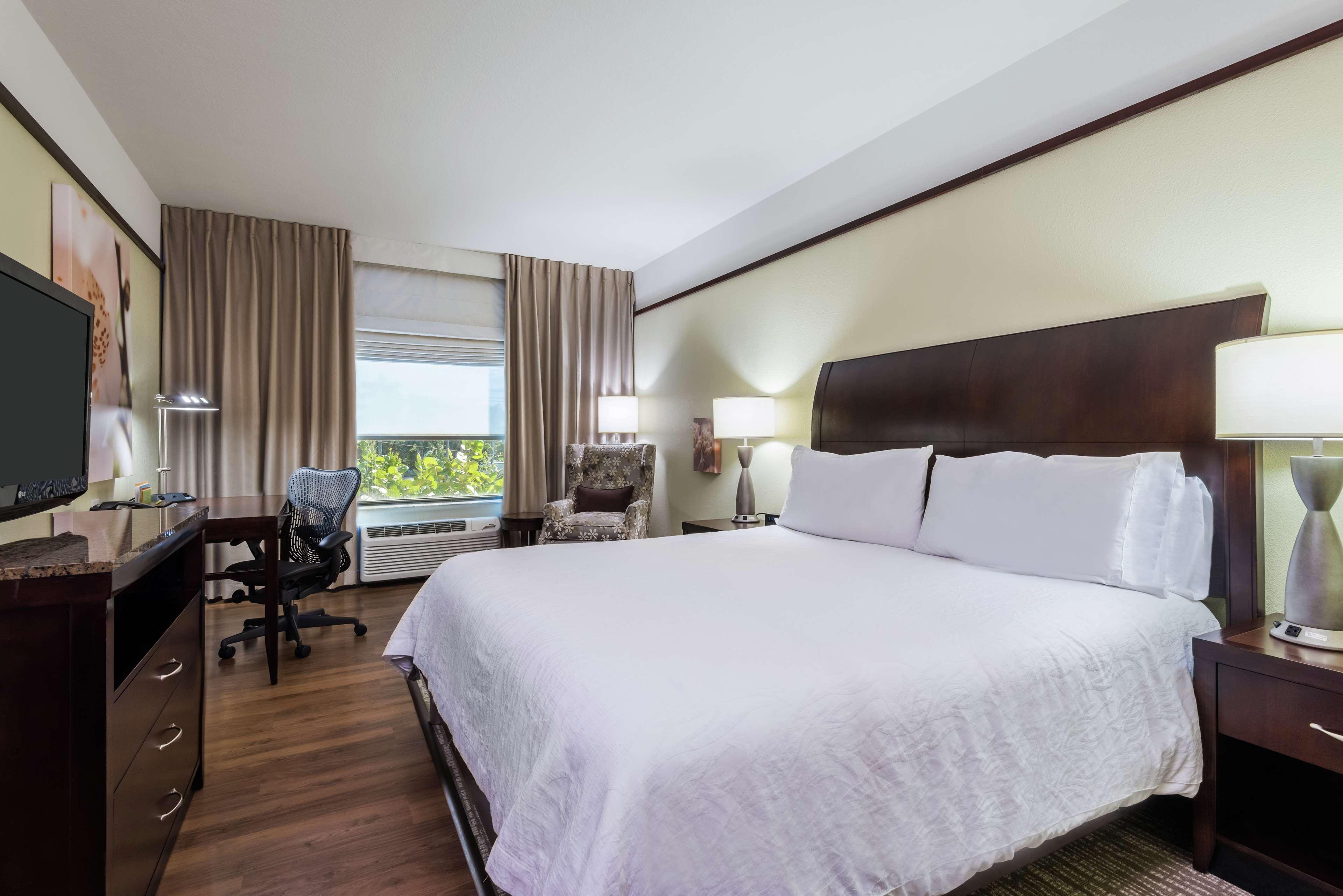 Hilton Garden West Palm Airport Hotel 3*