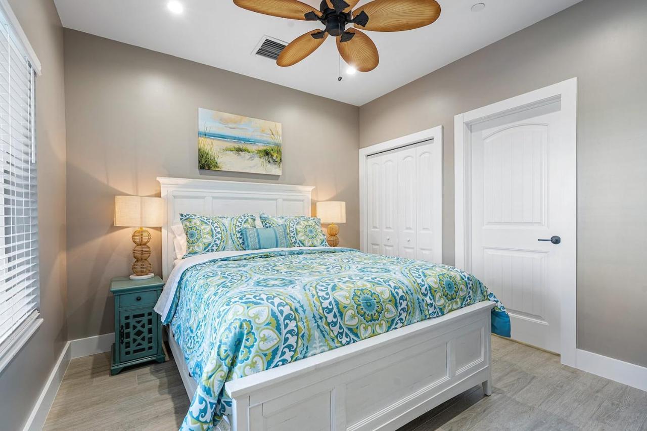 Bermuda Apartment