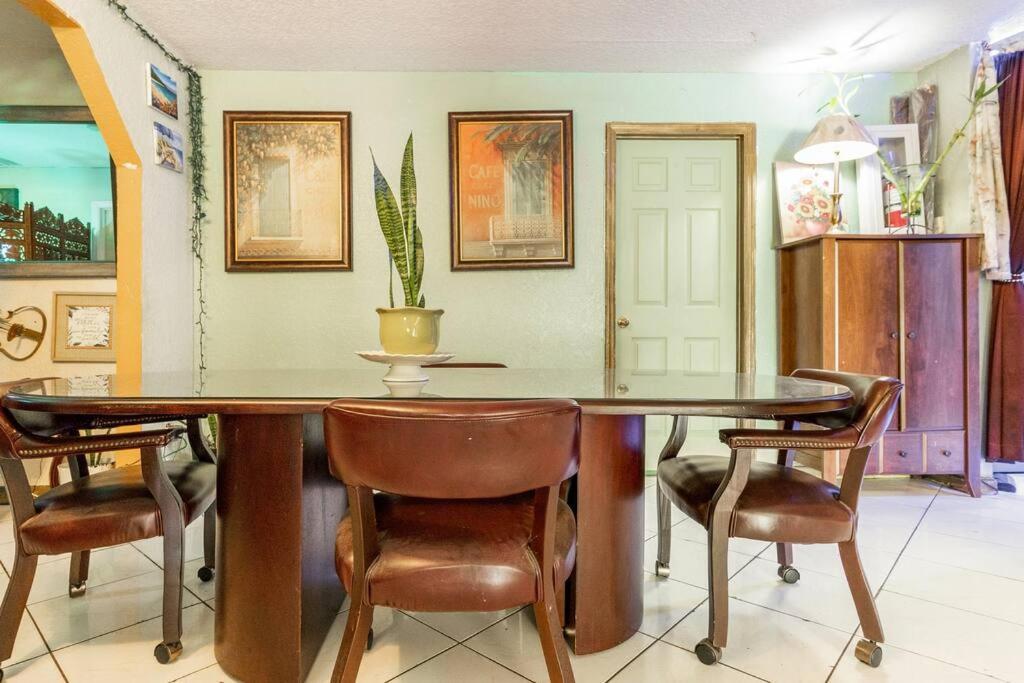 Royal Poinciana Homestay West Palm Beach