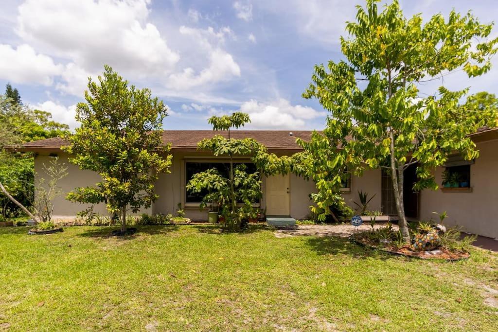 Royal Poinciana Homestay West Palm Beach