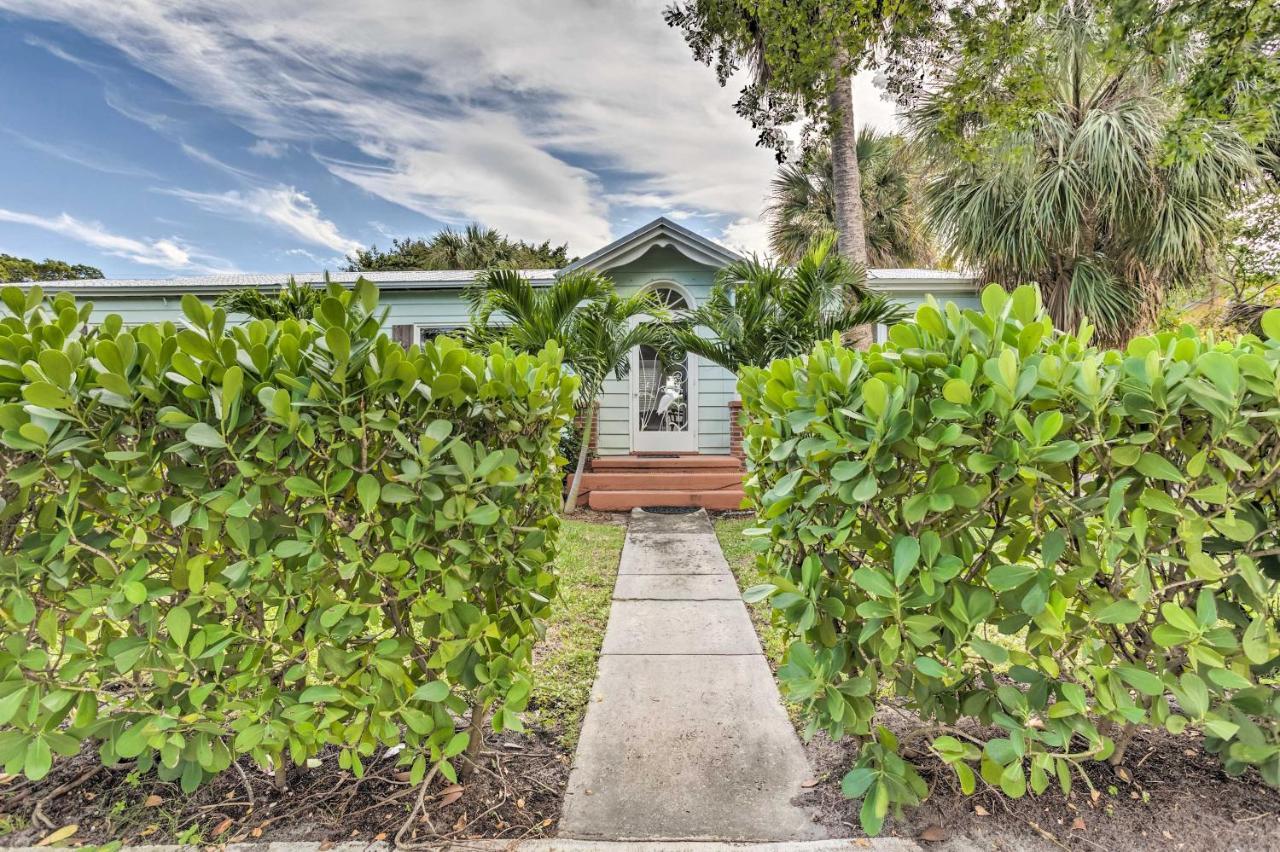 West Palm With Shared Backyard