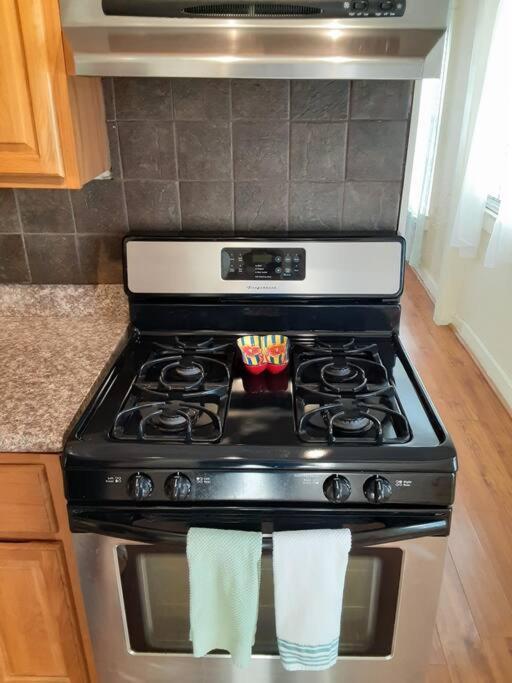 2 Bedroom Downtown West Palm Close To Apartment West Palm Beach