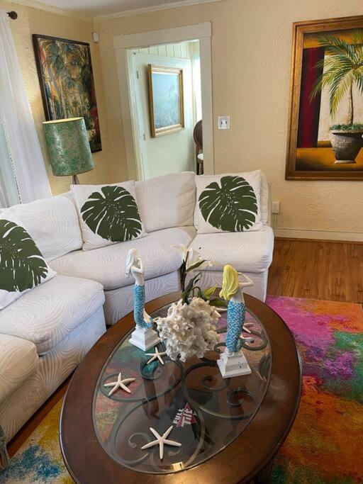 2 Bedroom Downtown West Palm Close To Apartment West Palm Beach