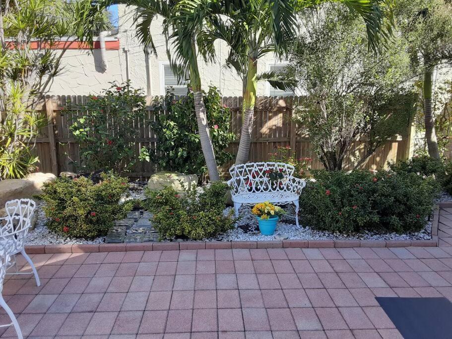 Apartment 2 Bedroom Downtown West Palm Close To West Palm Beach