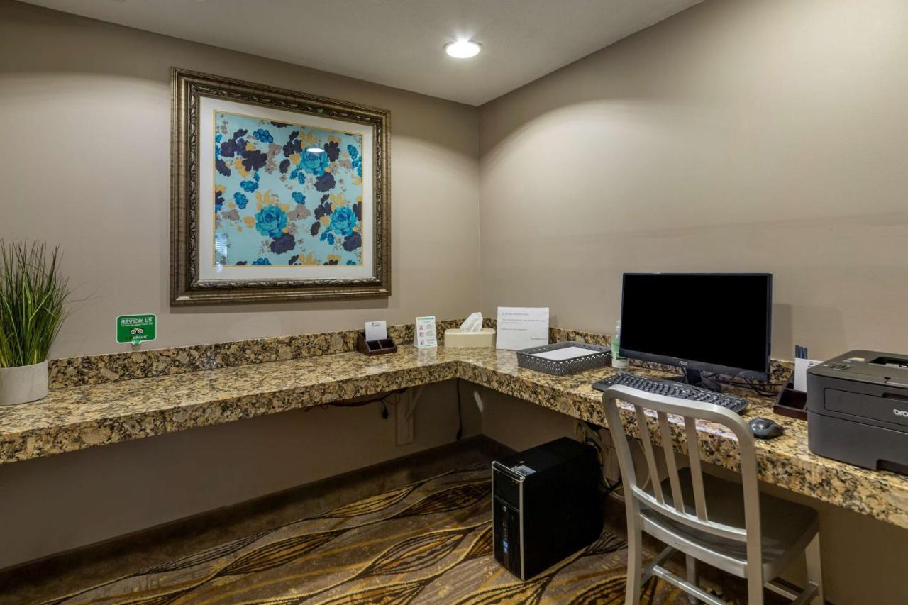 Western Palm Lakes Hotel