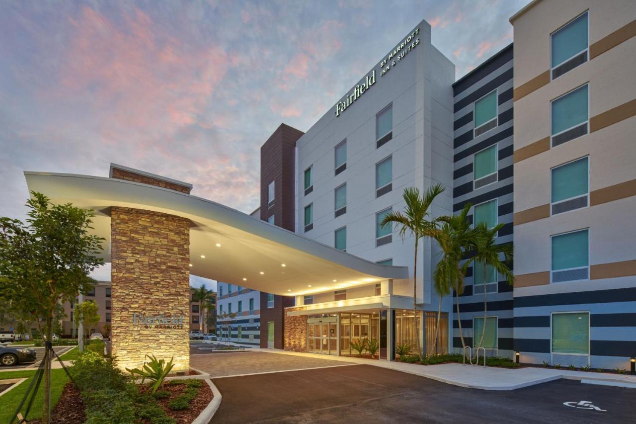 Fairfield By Marriott & West Palm Hotel 3*
