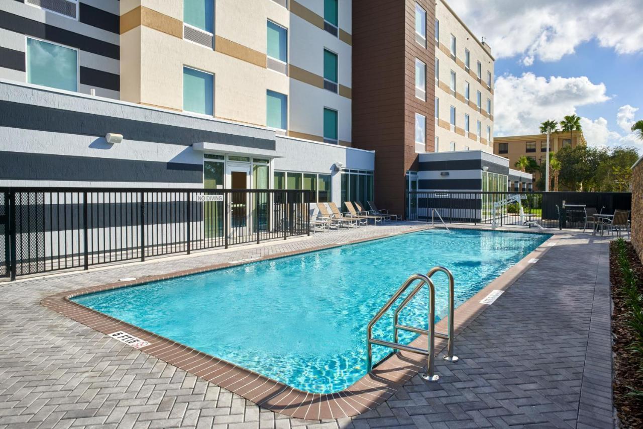 Fairfield By Marriott & West Palm 3* West Palm Beach