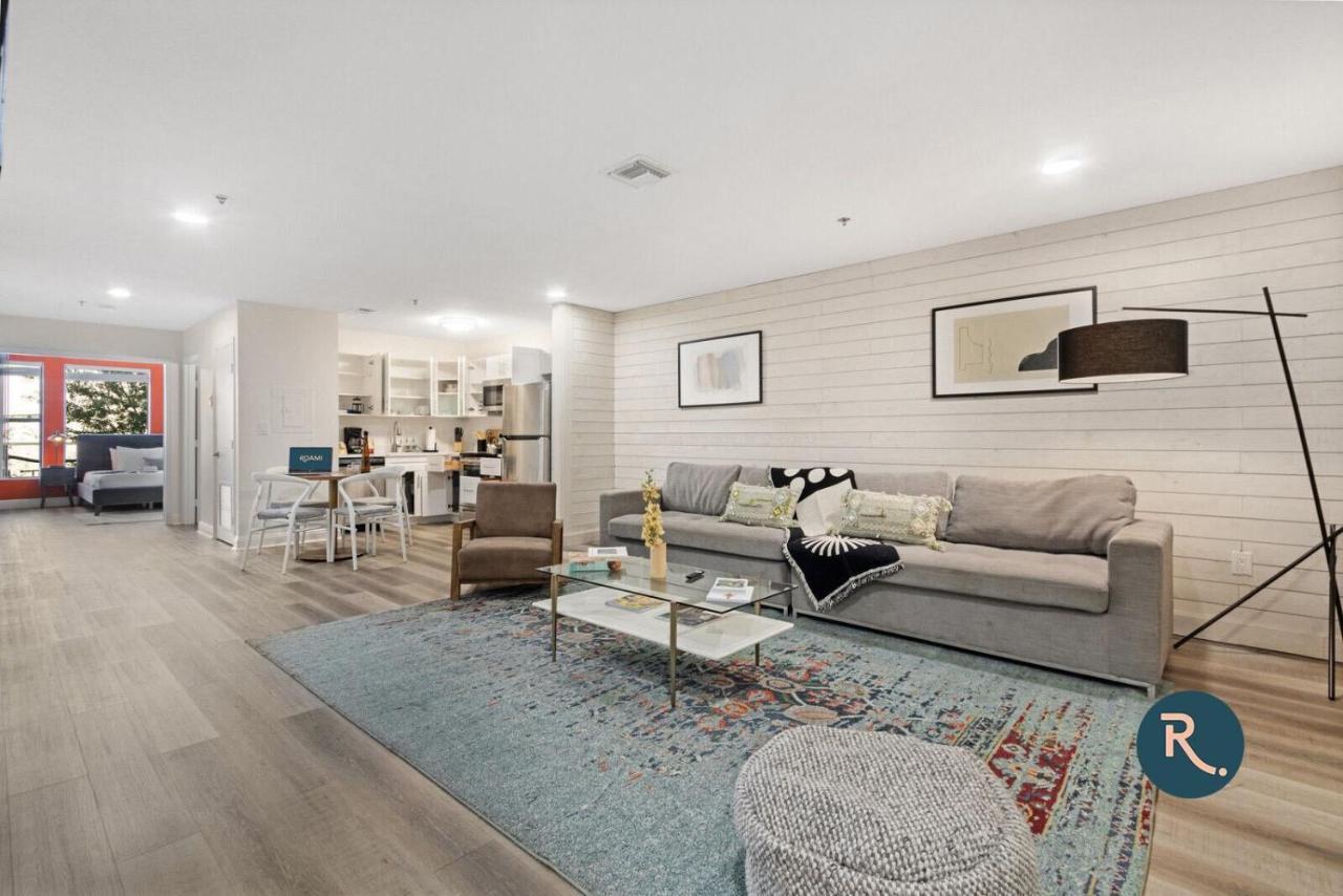 Roami At Clematis Street Lofts *
