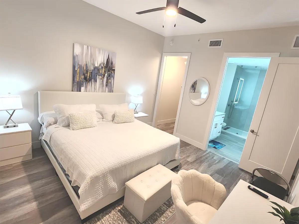 Lux Place And Cozy 3beds 2rooms Enjoy Life In Wpb Gym, Ev Station Nearby The Downtown And Beaches Apartment *