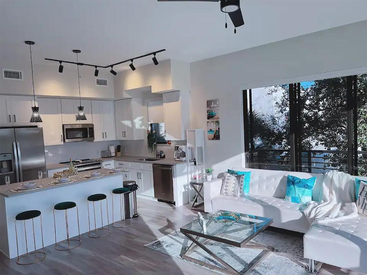 Apartment Lux Place And Cozy 3beds 2rooms Enjoy Life In Wpb Gym, Ev Station Nearby The Downtown And Beaches West Palm Beach