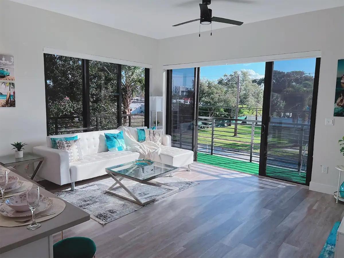 Lux Place And Cozy 3beds 2rooms Enjoy Life In Wpb Gym, Ev Station Nearby The Downtown And Beaches *