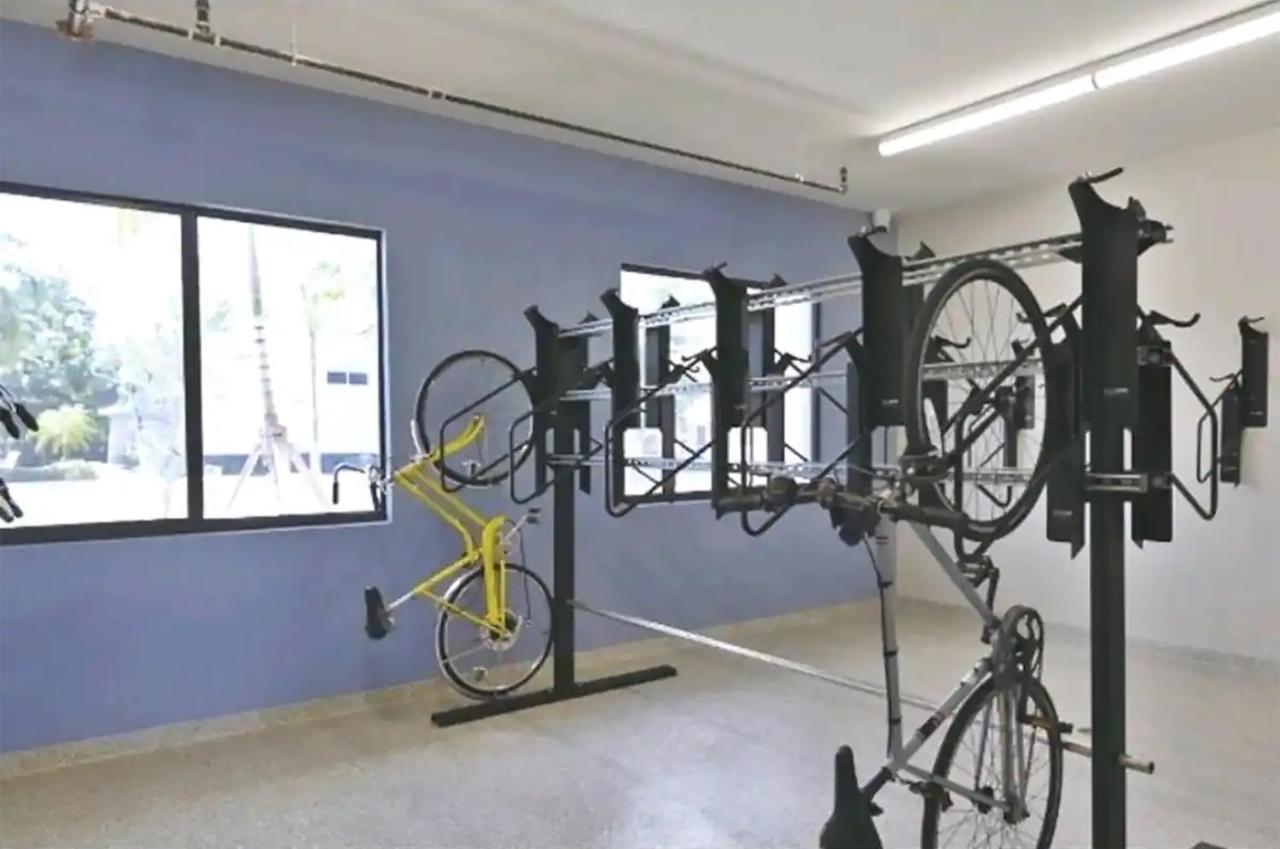 Apartment Lux Place And Cozy 3beds 2rooms Enjoy Life In Wpb Gym, Ev Station Nearby The Downtown And Beaches *
