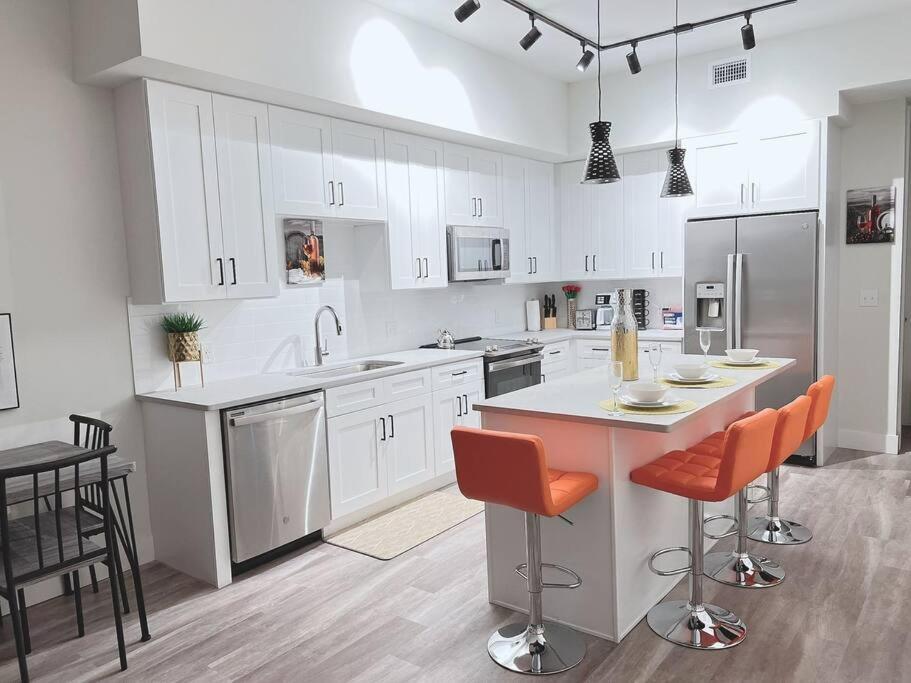 Luxe & Cozy 3beds,2rooms,ev Gym Near Beaches&downtown Wpb Apartamento West Palm Beach