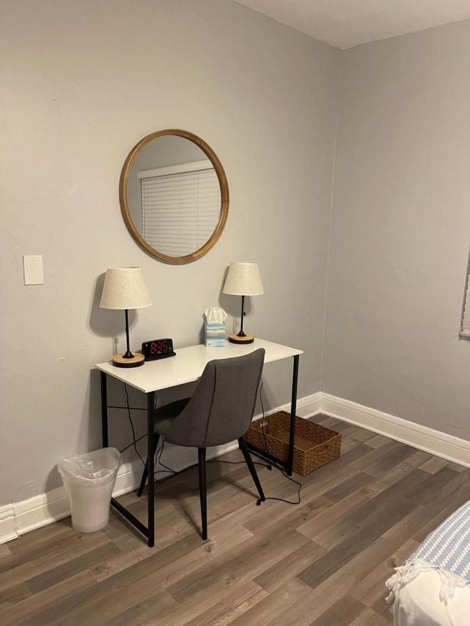 Comfy Sun And Sky Private With Private Full Bath 1 West Palm Beach