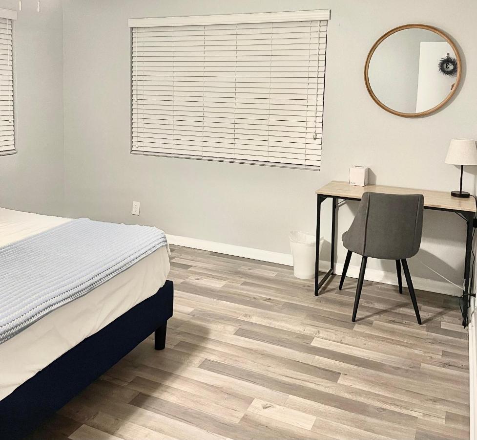 Apartment Comfy Sun And Sky Private With Private Full Bath 1 West Palm Beach