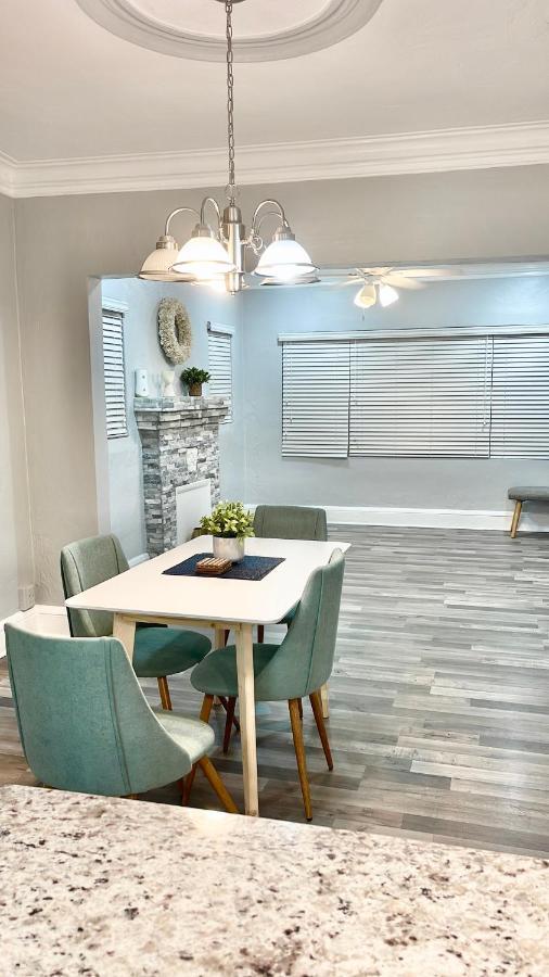 Comfy Sun And Sky Private With Private Full Bath 1 West Palm Beach