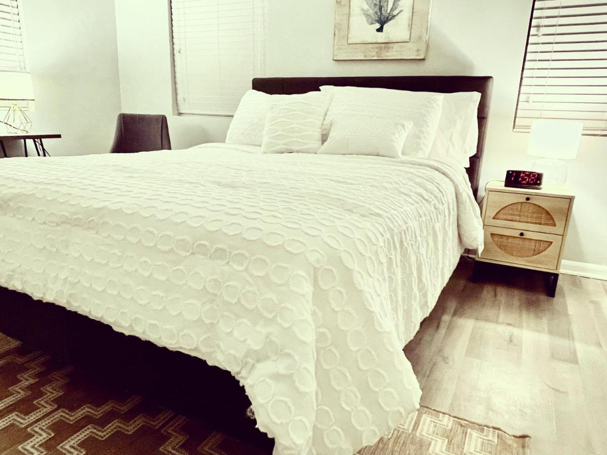 Comfy Sun And Sky Private With Private Full Bath 1