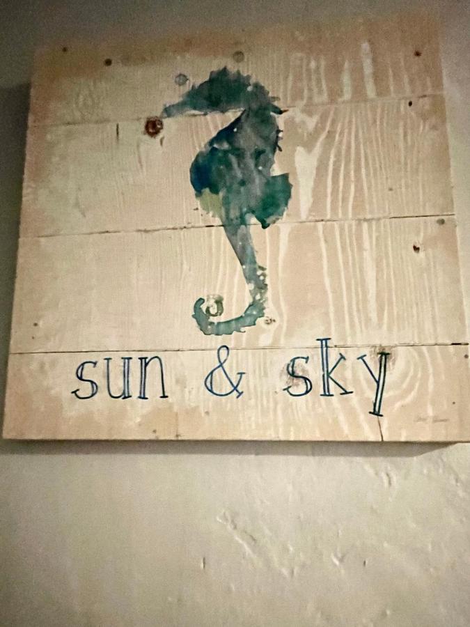 Apartment Comfy Sun And Sky Private With Private Full Bath 1 *