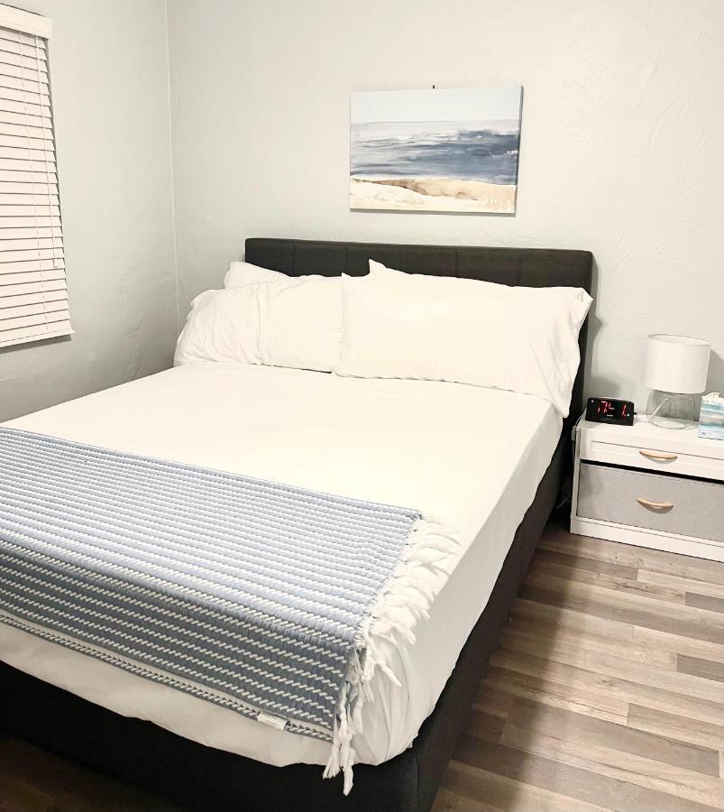 Comfy Sun And Sky Private With Private Full Bath 1 *