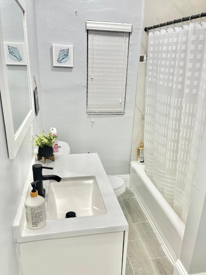 Comfy Sun And Sky Private With Private Full Bath 1 Apartment