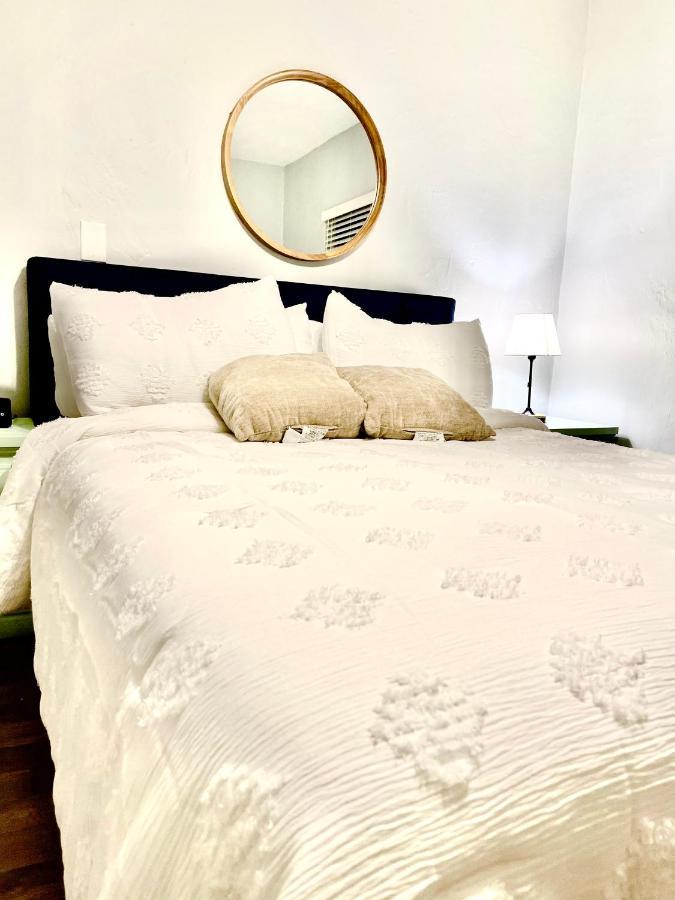Comfy Sun And Sky Private With Private Full Bath 1 Apartment West Palm Beach