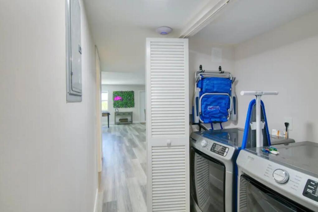 Dog Friendly With Access, Hot Tub, Firepit Apartment
