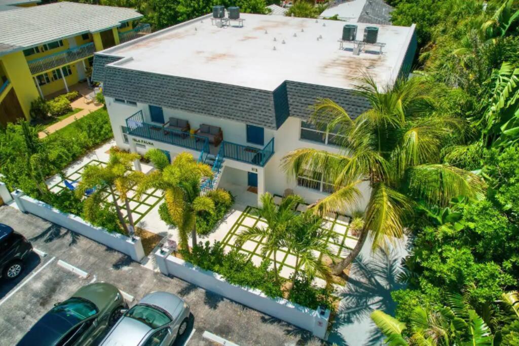 Dog Friendly With Access, Hot Tub, Firepit Apartment