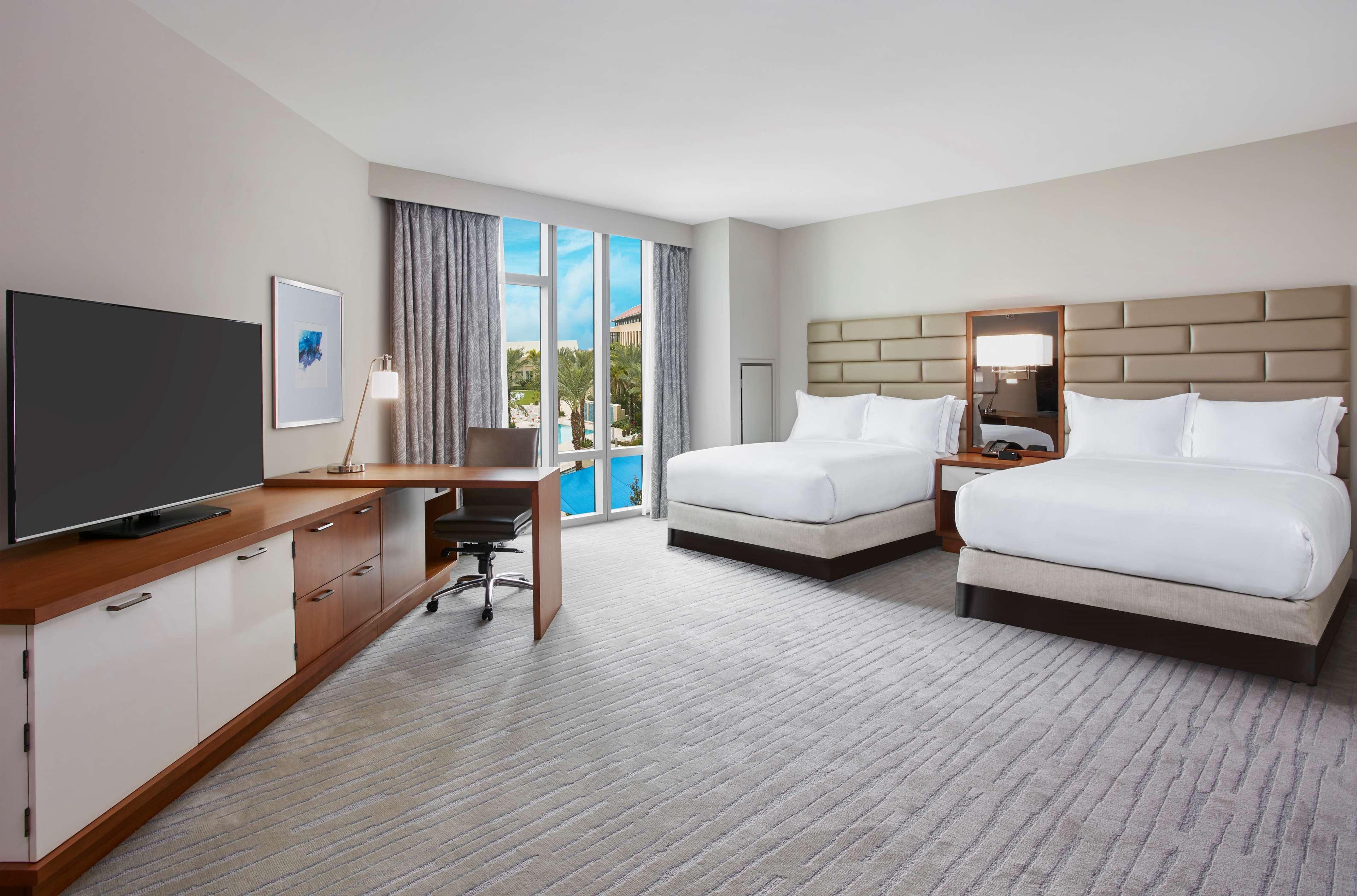 Hilton West Palm 4*
