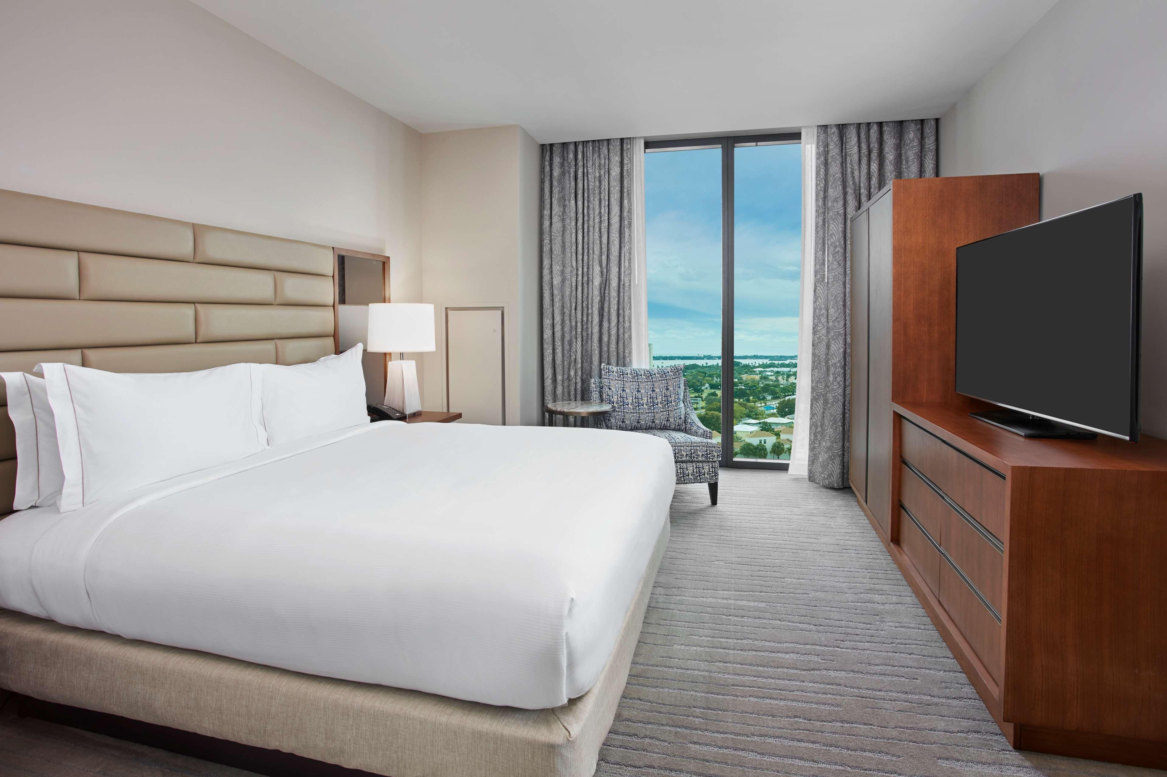 Hilton West Palm Hotel 4*