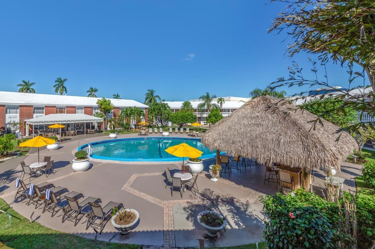 Western Palm Lakes Hotel