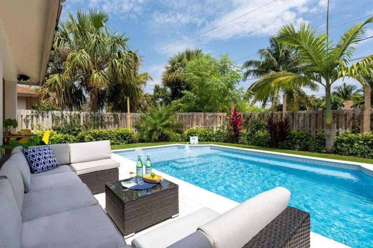 Modern Comfortable Stay!sleeps 8! * West Palm Beach