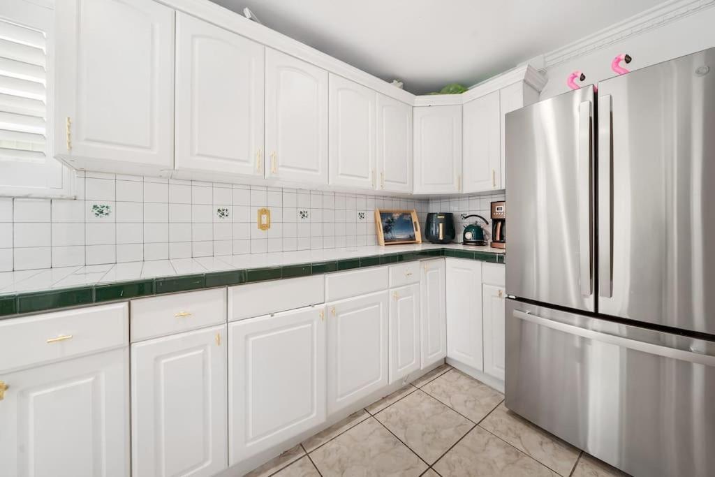 Apartamento The Golden Alligator 2 - 3 Beds 1 Bath Palm Regency Style, Near Everything