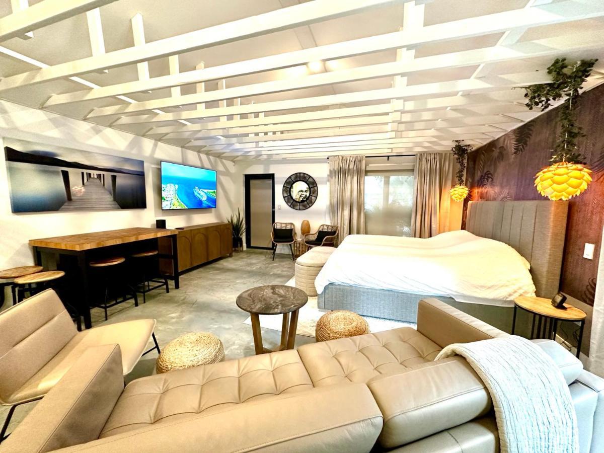 Zen.modern.hip “studio 501” Beach,scuba,downtown * West Palm Beach