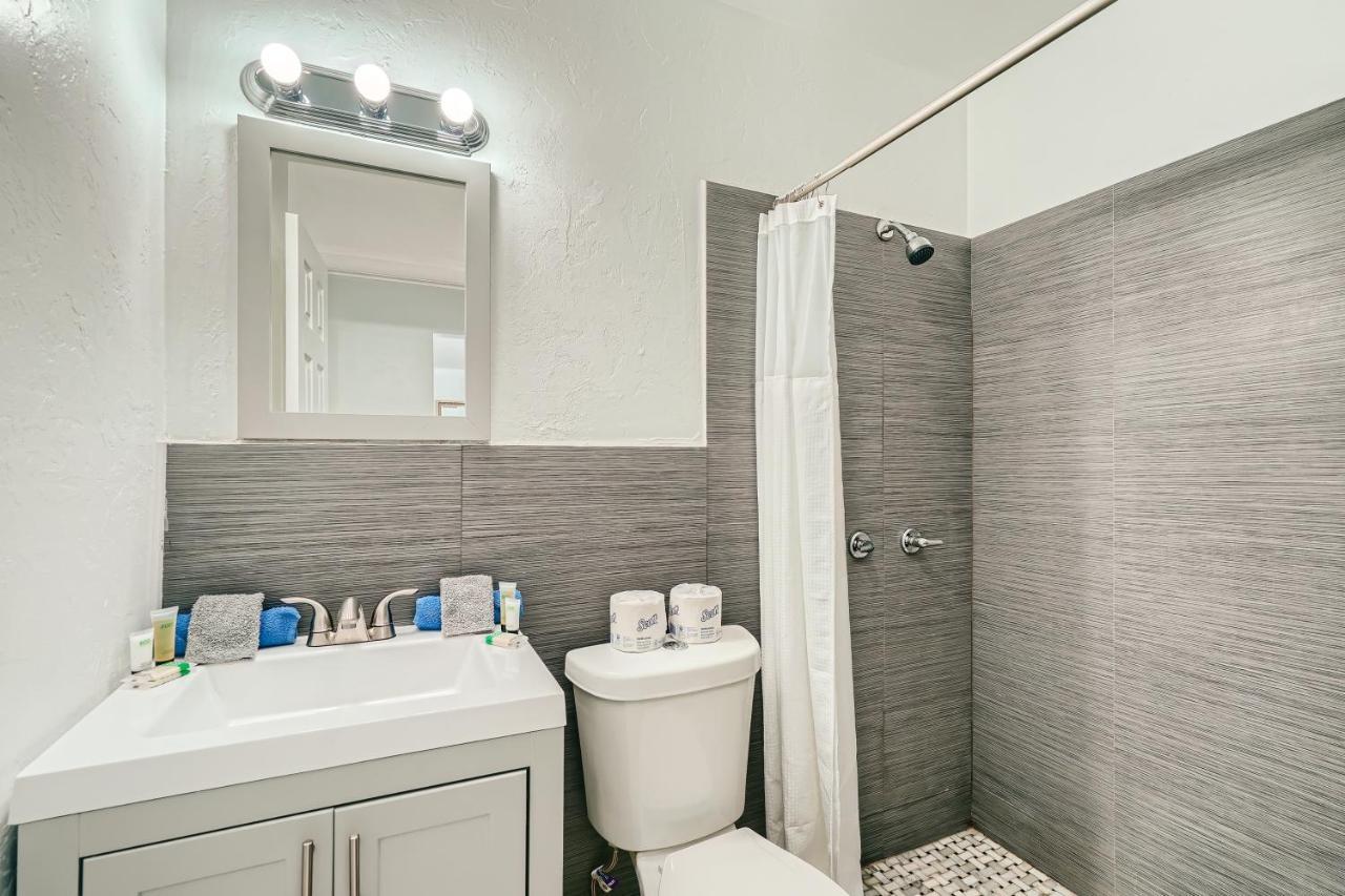 Aparthotel Singer Island Stunner 2 Br