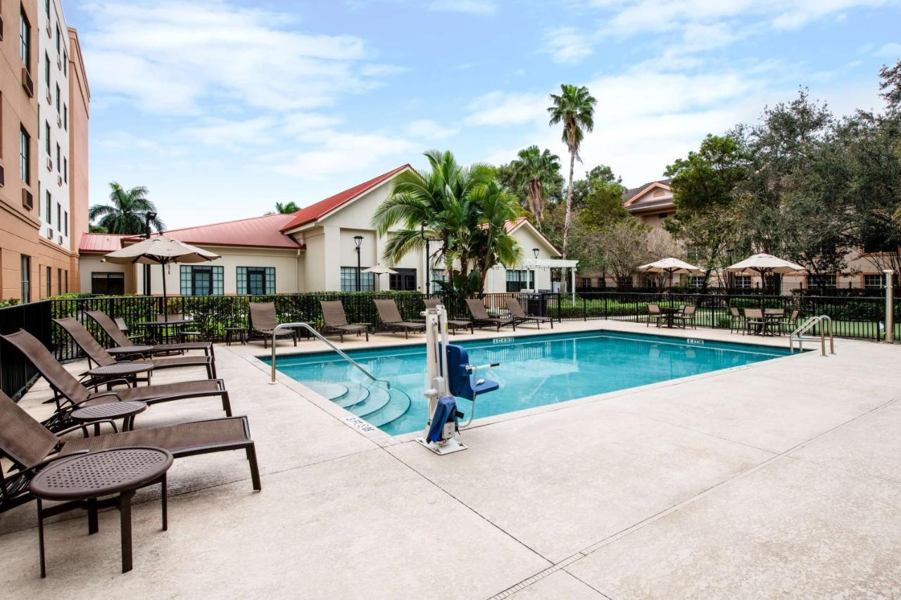 Hotel Homewood By Hilton West Palm