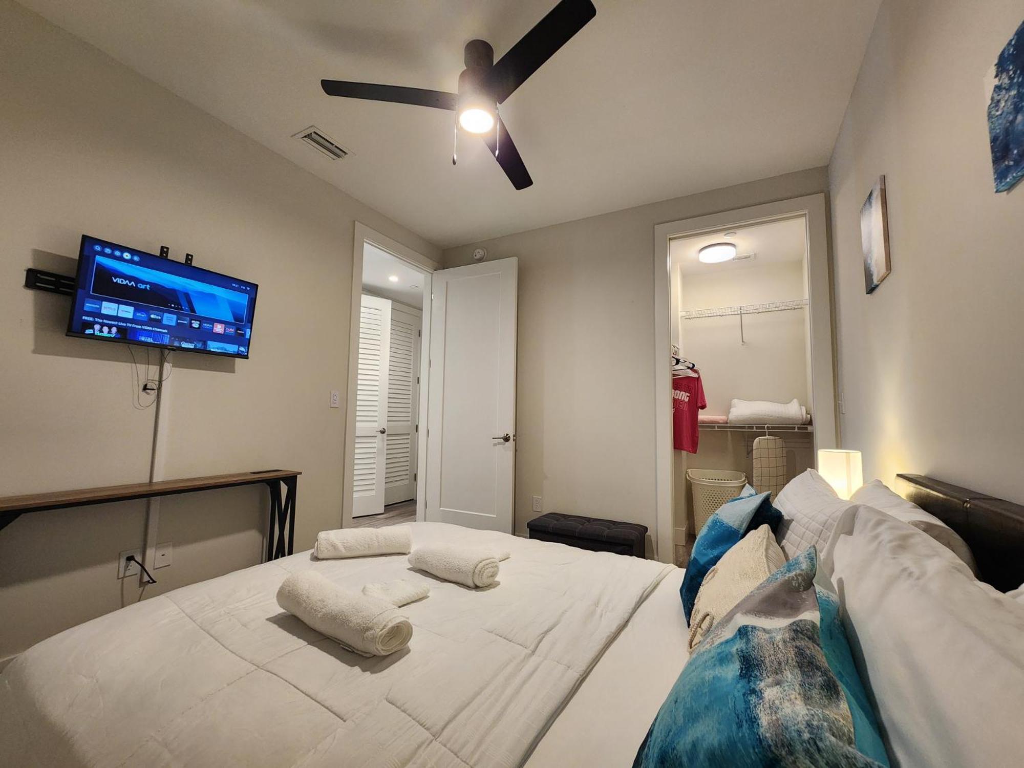 Lux Place And Cozy 3beds 2rooms Enjoy Life In Wpb Gym, Ev Station Nearby The Downtown And Beaches