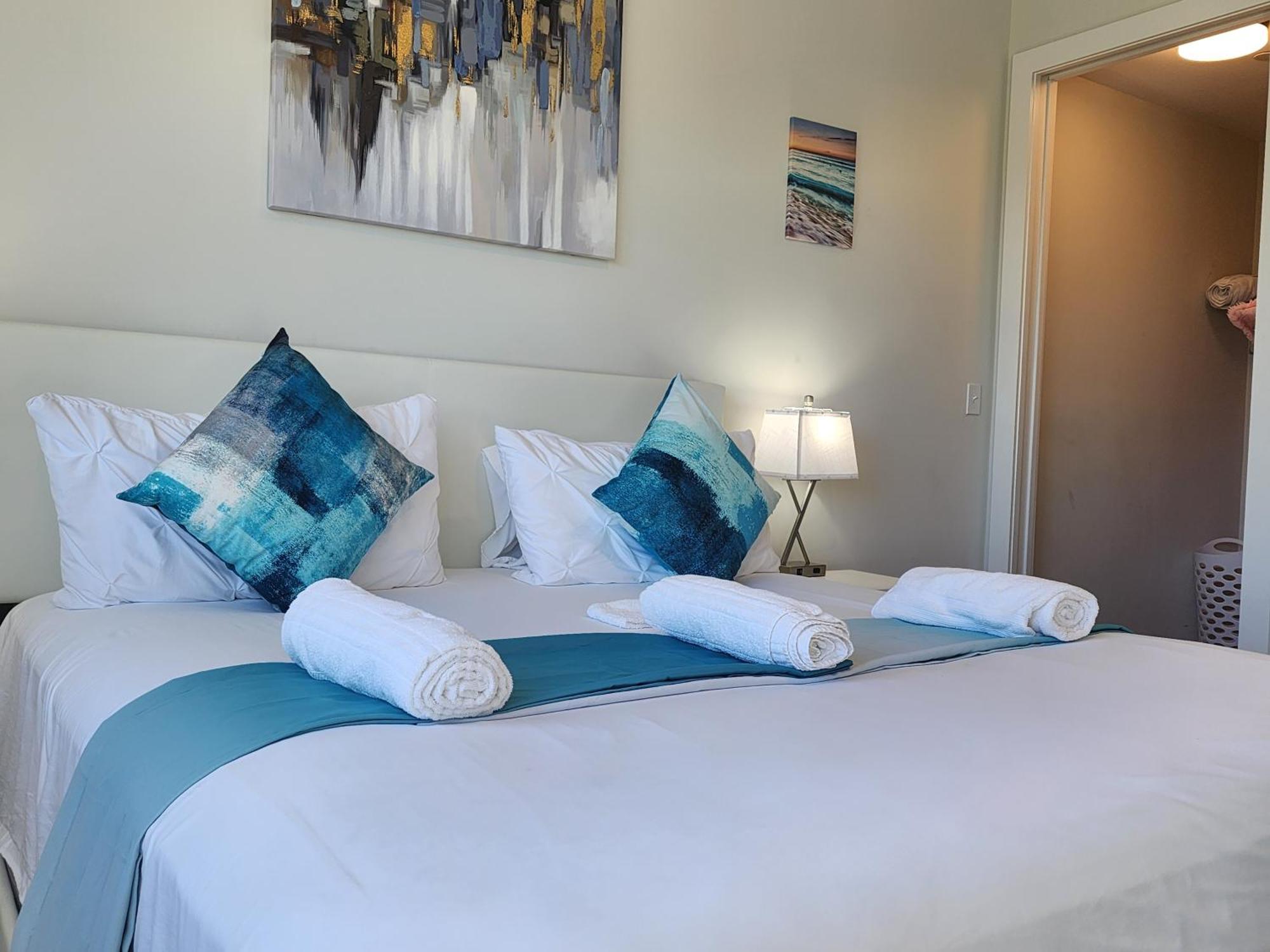 Apartment Lux Place And Cozy 3beds 2rooms Enjoy Life In Wpb Gym, Ev Station Nearby The Downtown And Beaches