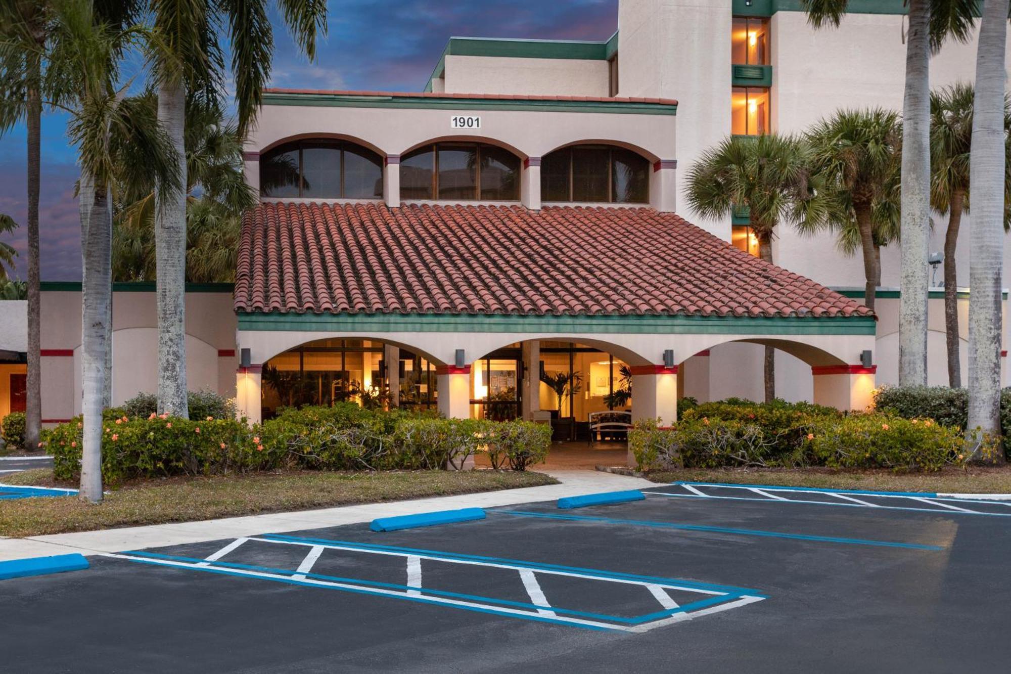 Hotel 88 Palms & Event Center West Palm Beach