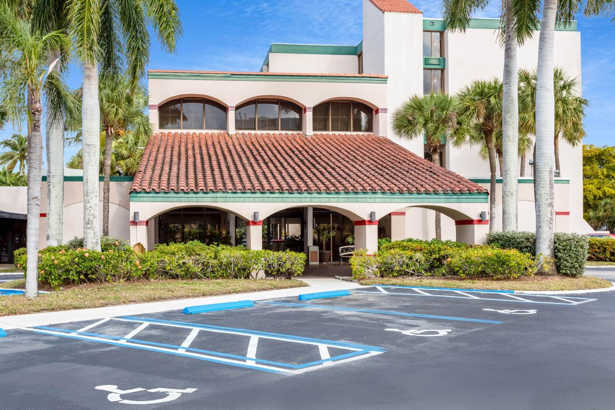 88 Palms & Event Center 2*