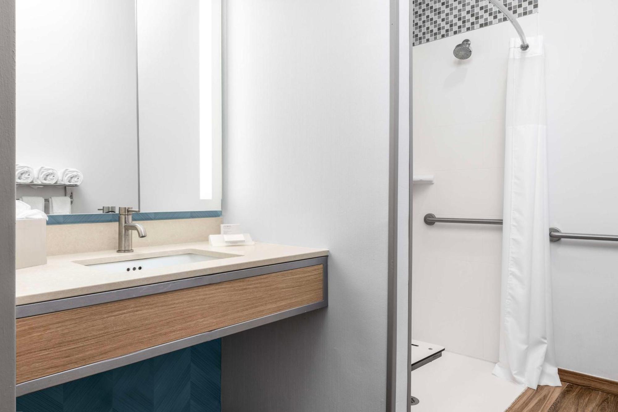 Hilton Garden West Palm Airport 3*