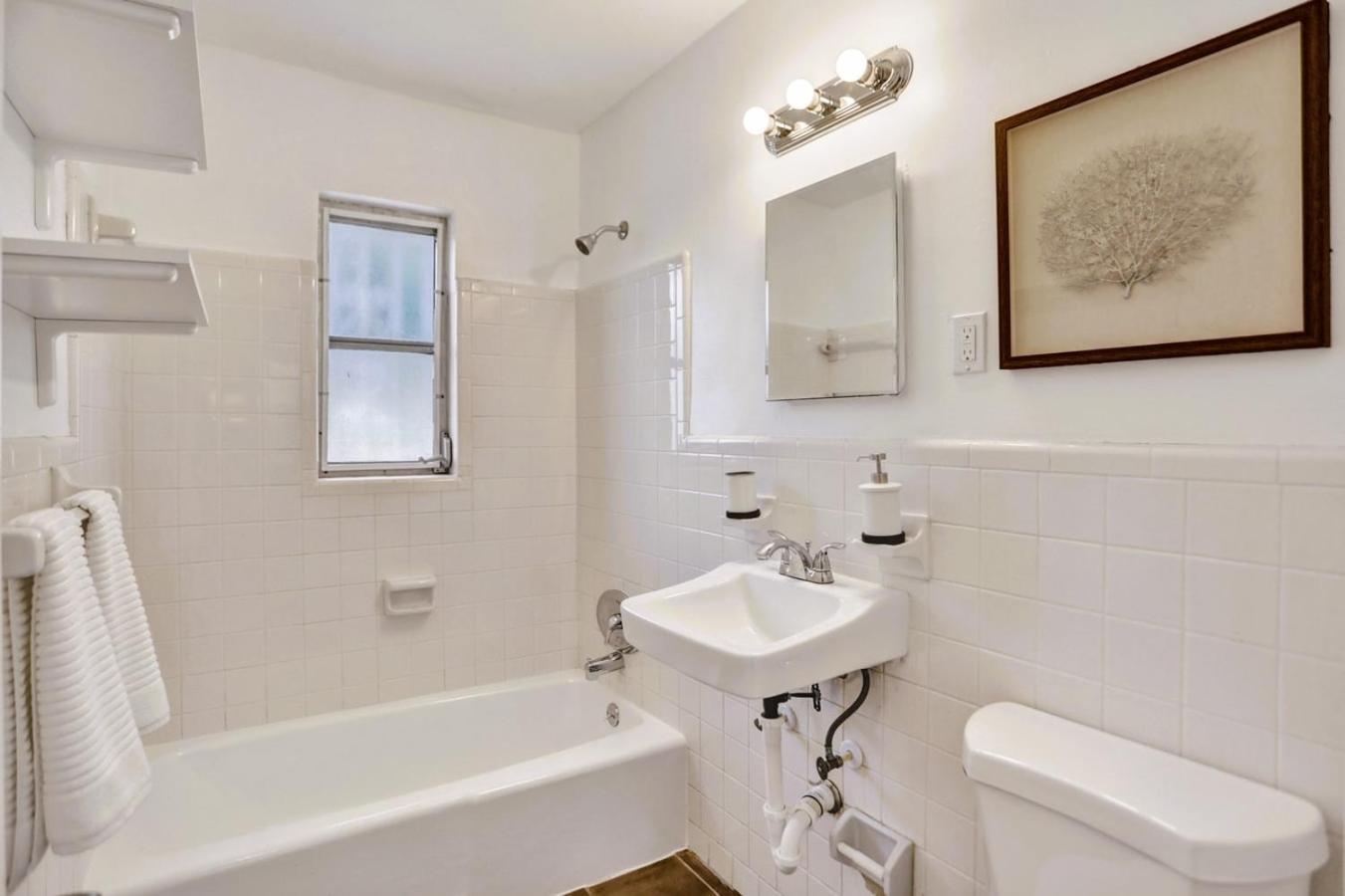 2bd Christmas Getaway Museums Apartment West Palm Beach