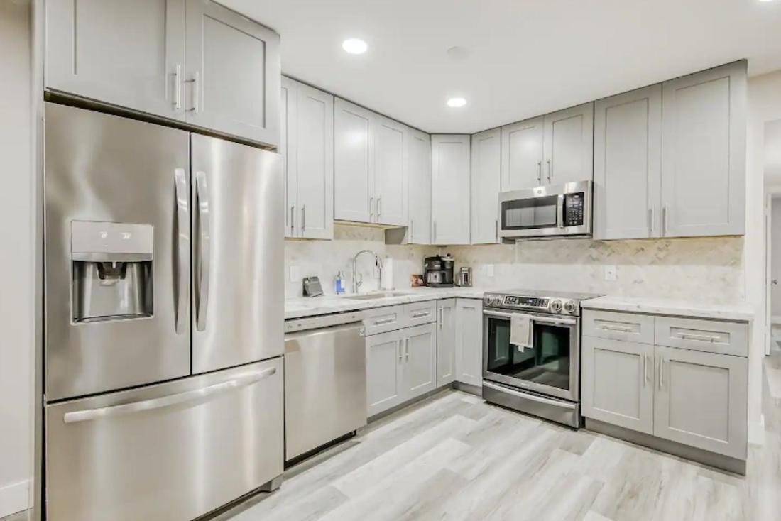 Dog Friendly With Access, Hot Tub, Firepit *
