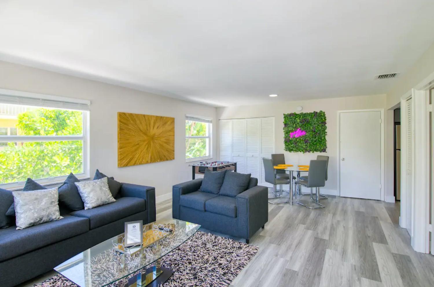 Dog Friendly With Access, Hot Tub, Firepit Apartment West Palm Beach