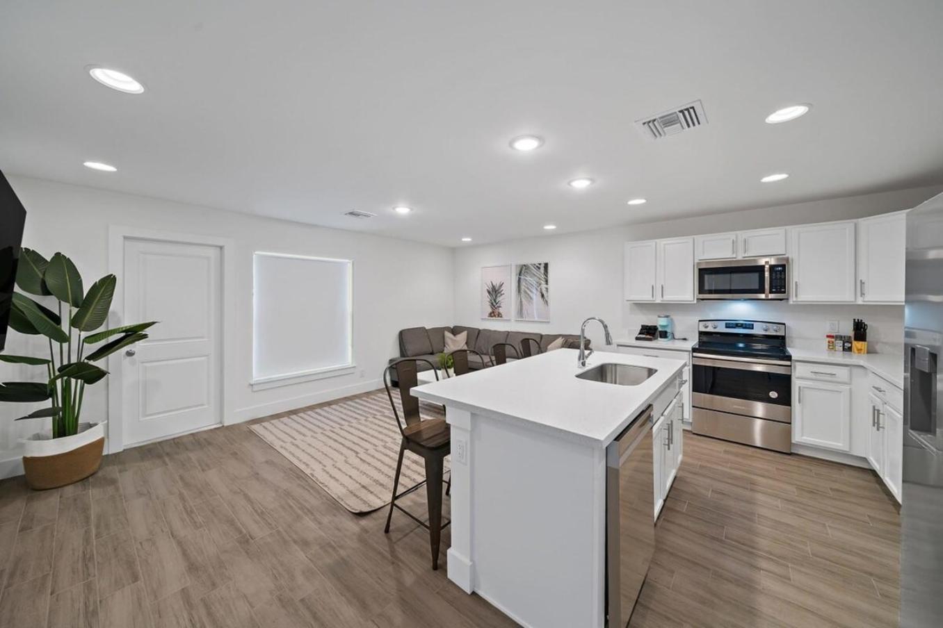 Holiday home Brand New House! 10 Minutes To The Beach! *