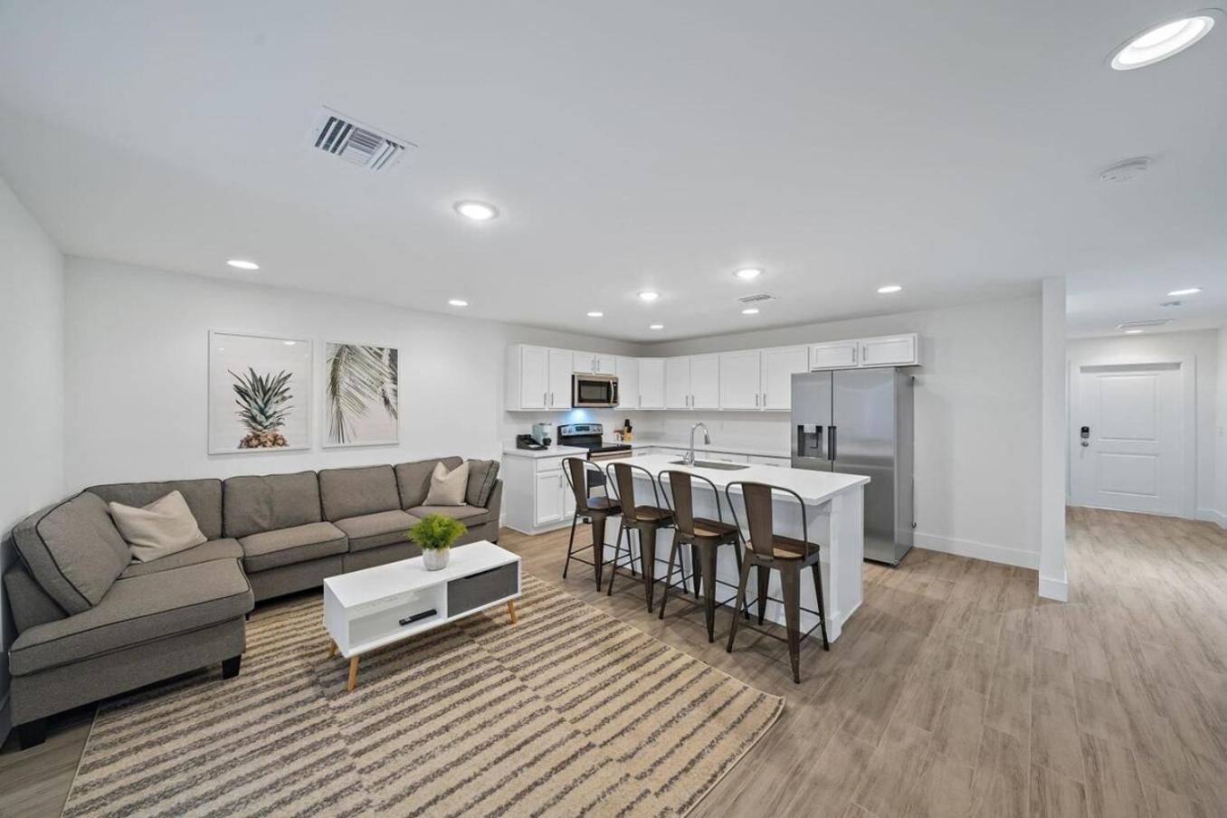Brand New House! 10 Minutes To The Beach! *