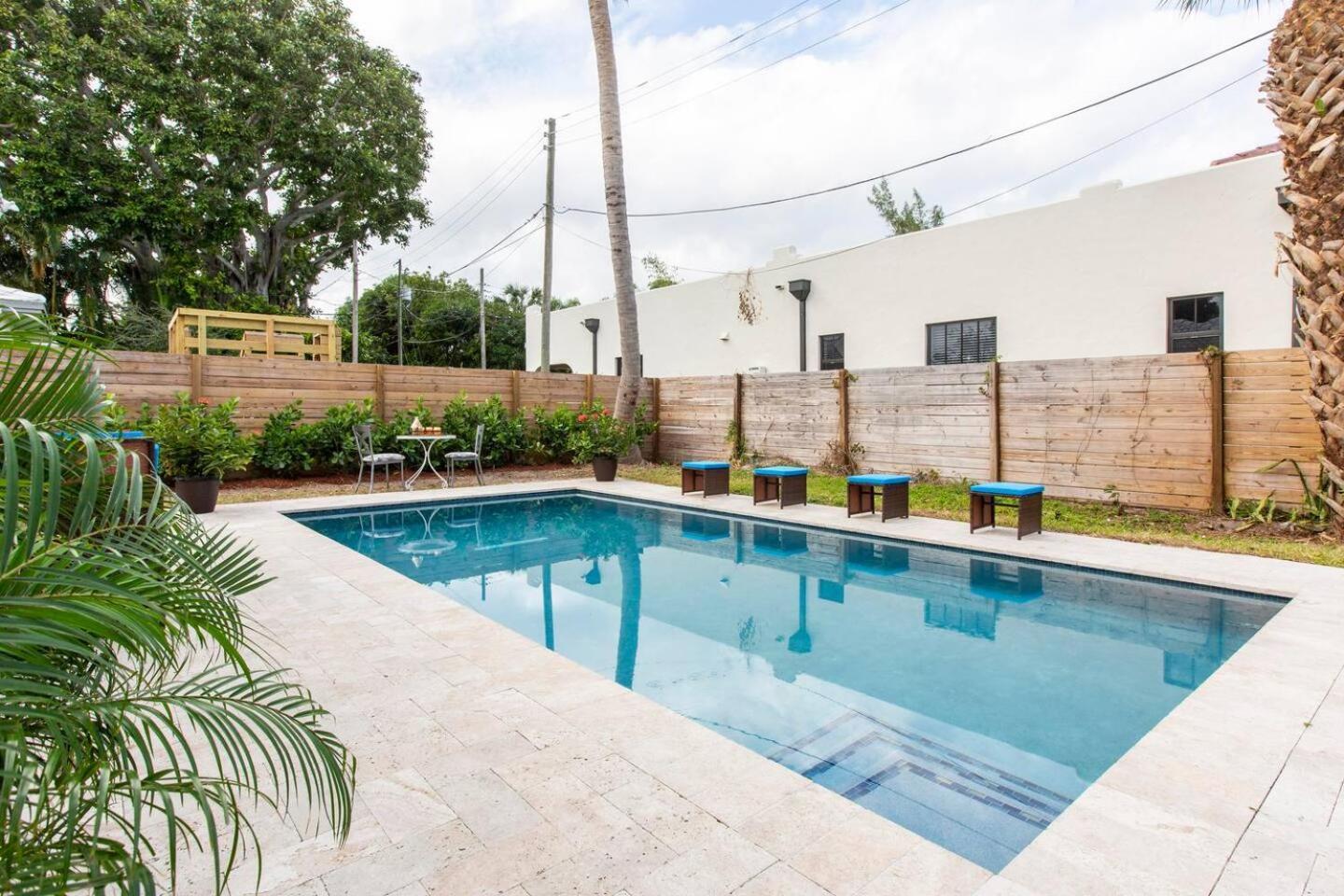 Luxury Oasis Wheated Pool, Near Beachdwtn * West Palm Beach